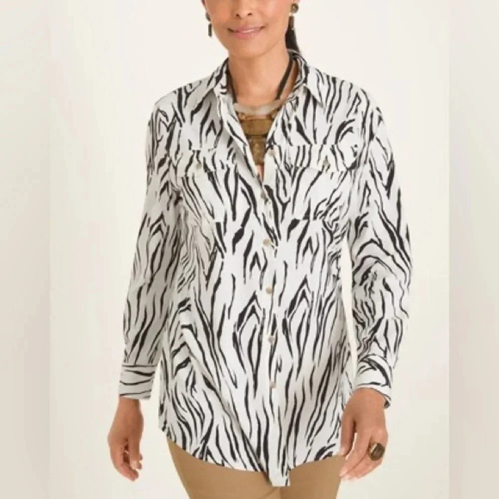 Chico’s Silky Soft Zebra Animal Print Utility Pocket Button Down Shirt sz 8 / 10